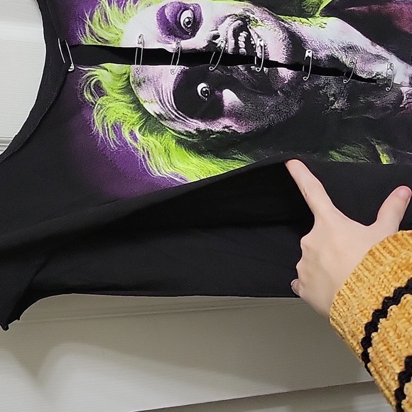 DIY Safety Pin Cropped Beetlejuice Graphic Tee, XL Oversized - Picture 3 of 5